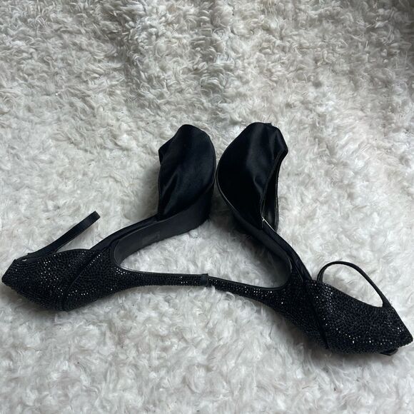 Steve Madden Black satin  With Sparkle Stones ankle strap platform heels SZ8.5 - Picture 5 of 9